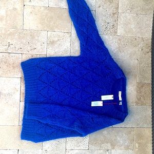 Anthropology NWT Sweater knitted in Italy 52% Alpaca.